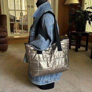 New PUFFER TOTE BAG Carryall Bronze 👜